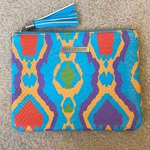 Rodan and Fields Makeup bag pouch